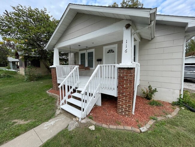 Photo - 2 bd, 1 ba house just east of downtown, co...