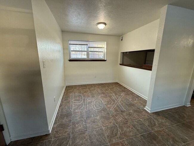124 E Highland