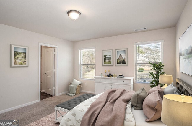 Photo - 700 Fitzroy Dr