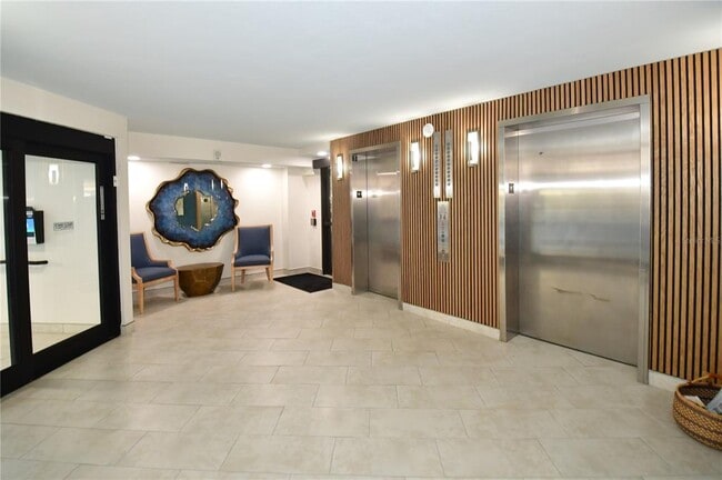 Photo - 690 Island Way Unit 208