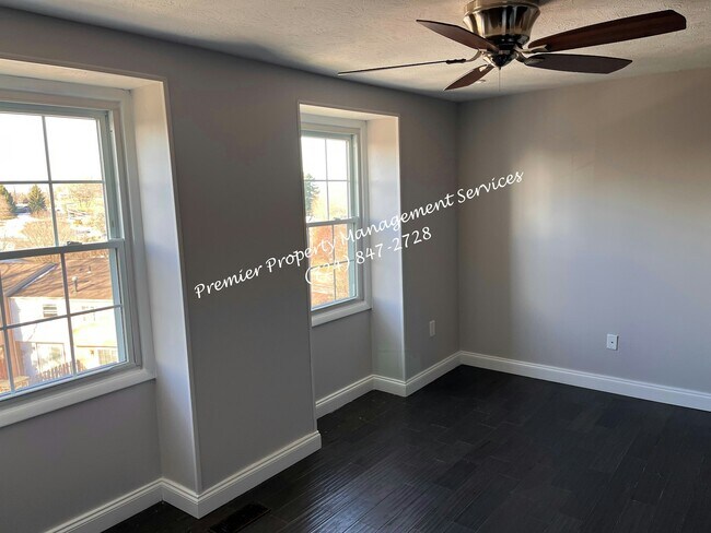 Photo - 208 Bonnie Brae Dr