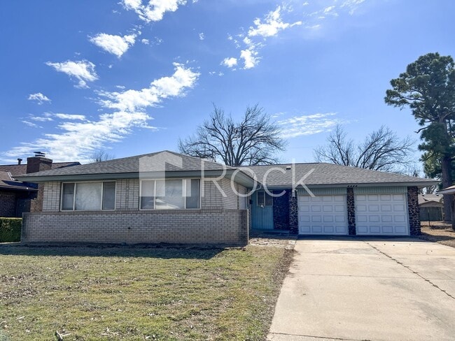 Building Photo - 7604 NW 27th St