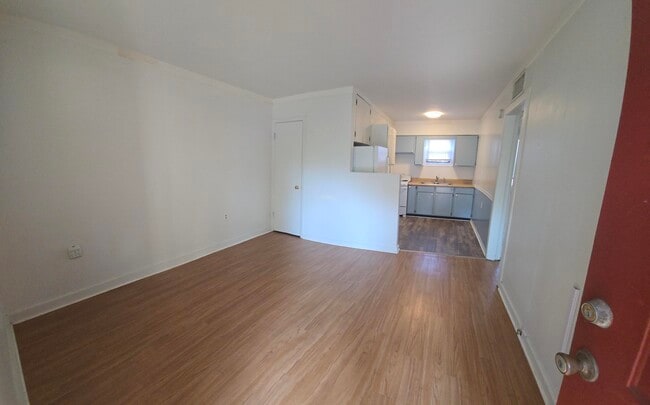 Building Photo - 551 E Miracle Strip Pkwy Unit 8