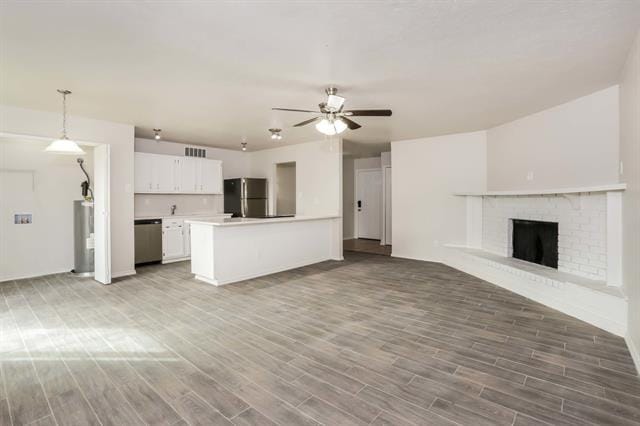 Photo - 603 Woodcrest Way