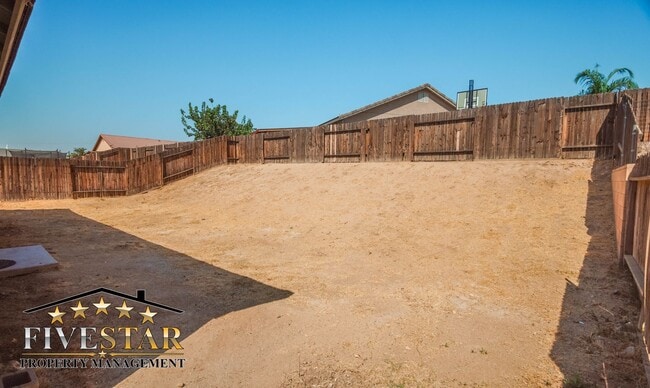 Photo - 1733 Pyxis St