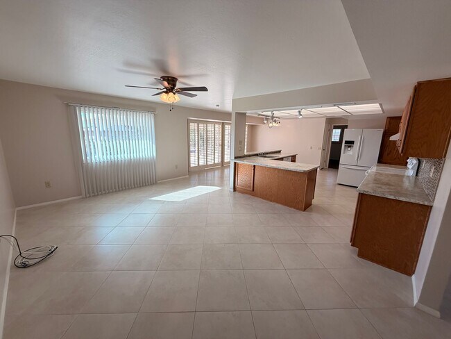 Photo - Large 2Bdm 2Ba Sun City Home