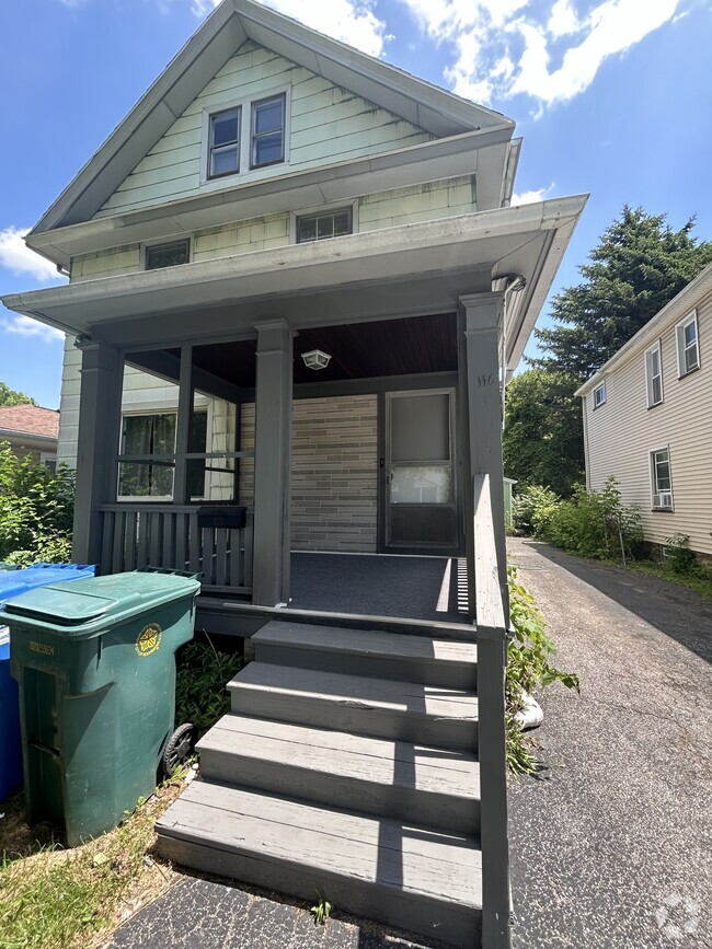 Building Photo - 116 Mitchell St Rental