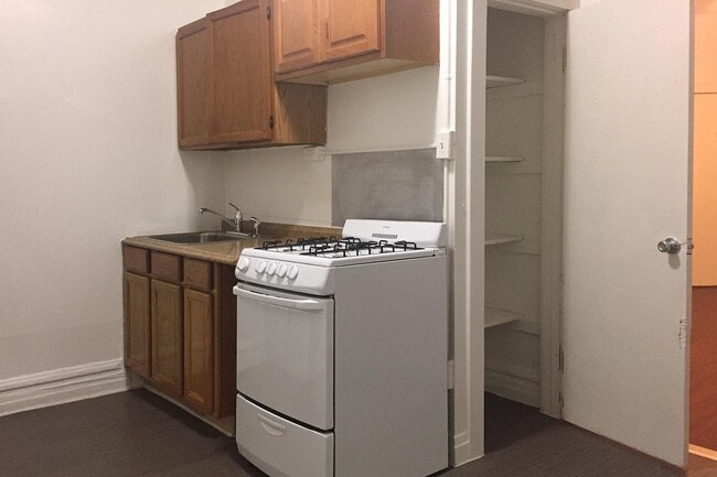 Photo - 5405-5407 S. Woodlawn Avenue
