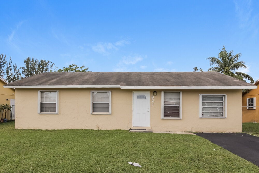 Photo - 621 SW 83rd Ave House