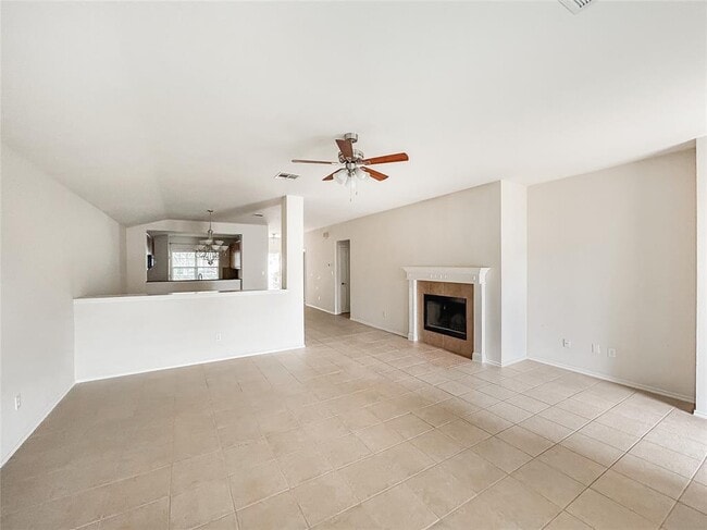 Photo - 7810 Squirrel Hollow Dr