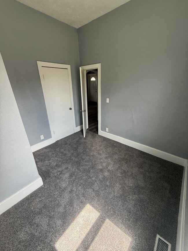 Photo - 3 Bedroom/1 Bath House Ready to Rent