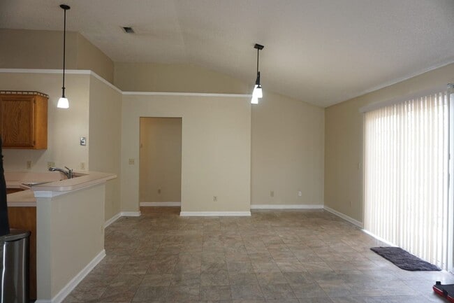 Photo - 3 Bedroom 2 bathroom House on the Southside of Jacksonville. No additional fees.