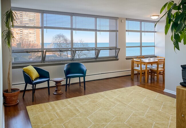 Photo - 6171 N Sheridan Rd Unidad 505