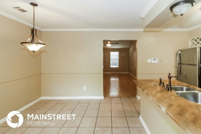 Photo - 1628 Ranmar Dr