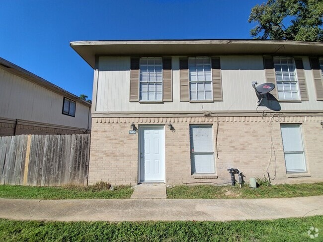 Building Photo - 1962 Upland Dr Rental
