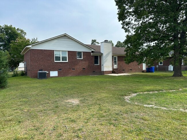 8516 Amish Dr