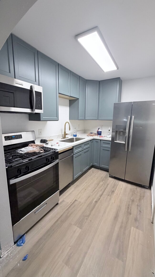 Building Photo - 3821 Woodleigh St Unit 1