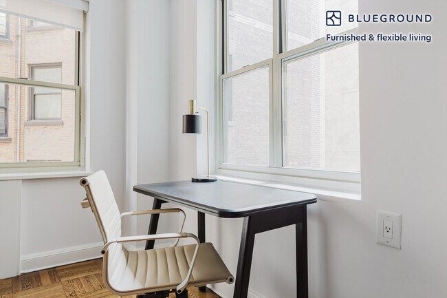 Photo - 300 E 57th St Unidad FL3-ID1715