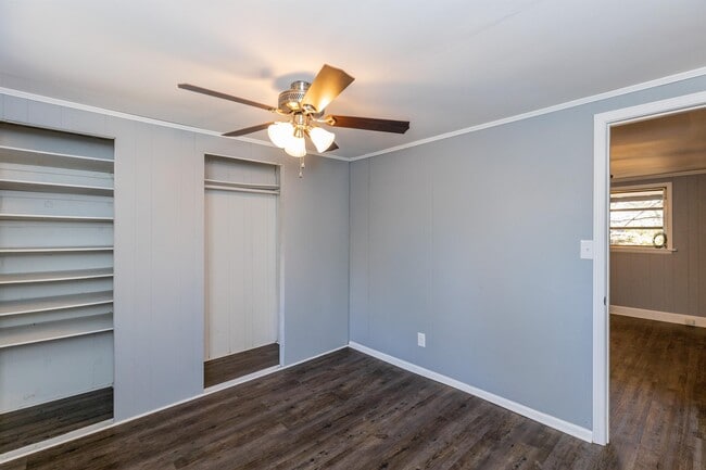 Building Photo - 3013 Avery St Rental