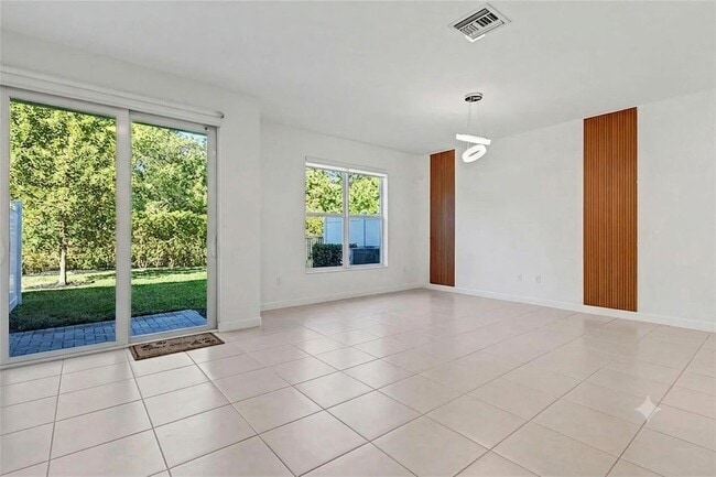 Photo - 4303 Hammock Grove Dr