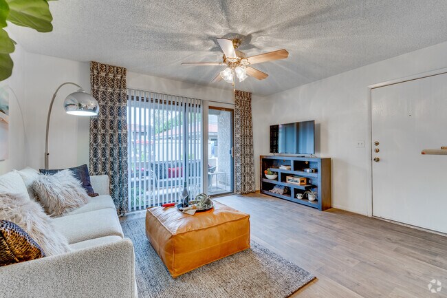 2BR, 2BA - 864SF -Living Room - North Mountain Village