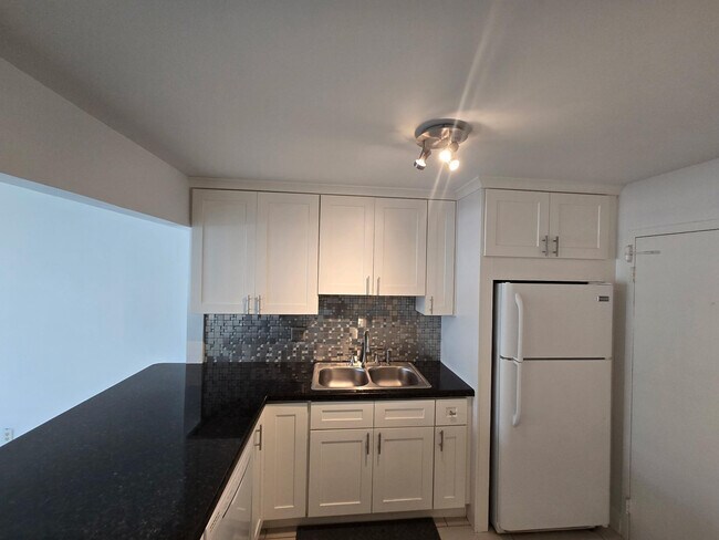 Photo - 336 N Birch Rd Unit 2-C