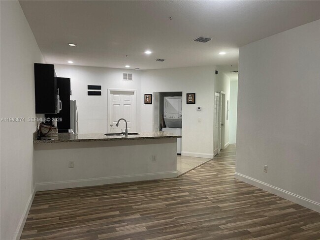 Photo - 1955 Marsh Harbor Dr Unidad 1955