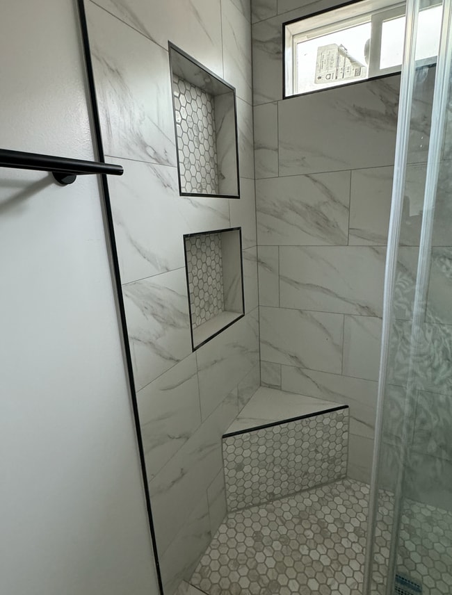 Photo - 18507 Burin Ave