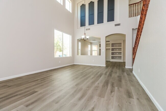 Photo - 7113 W Winslow Ave