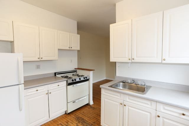 Photo - 836 W Cornelia Unit S3