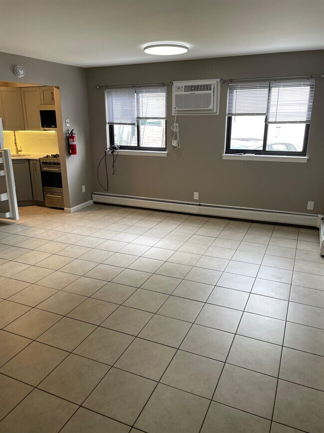 Photo - 17 68th St Unit 7