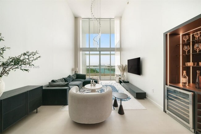 Photo - 900 Biscayne Blvd Unit 905