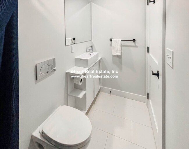 Photo - 79 Walnut St