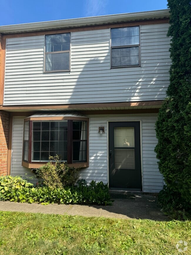 Building Photo - 973 Cross Country Dr E Unit 973 Rental