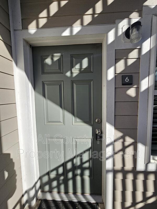 Photo - 915 Ariana St Unit Apt 6