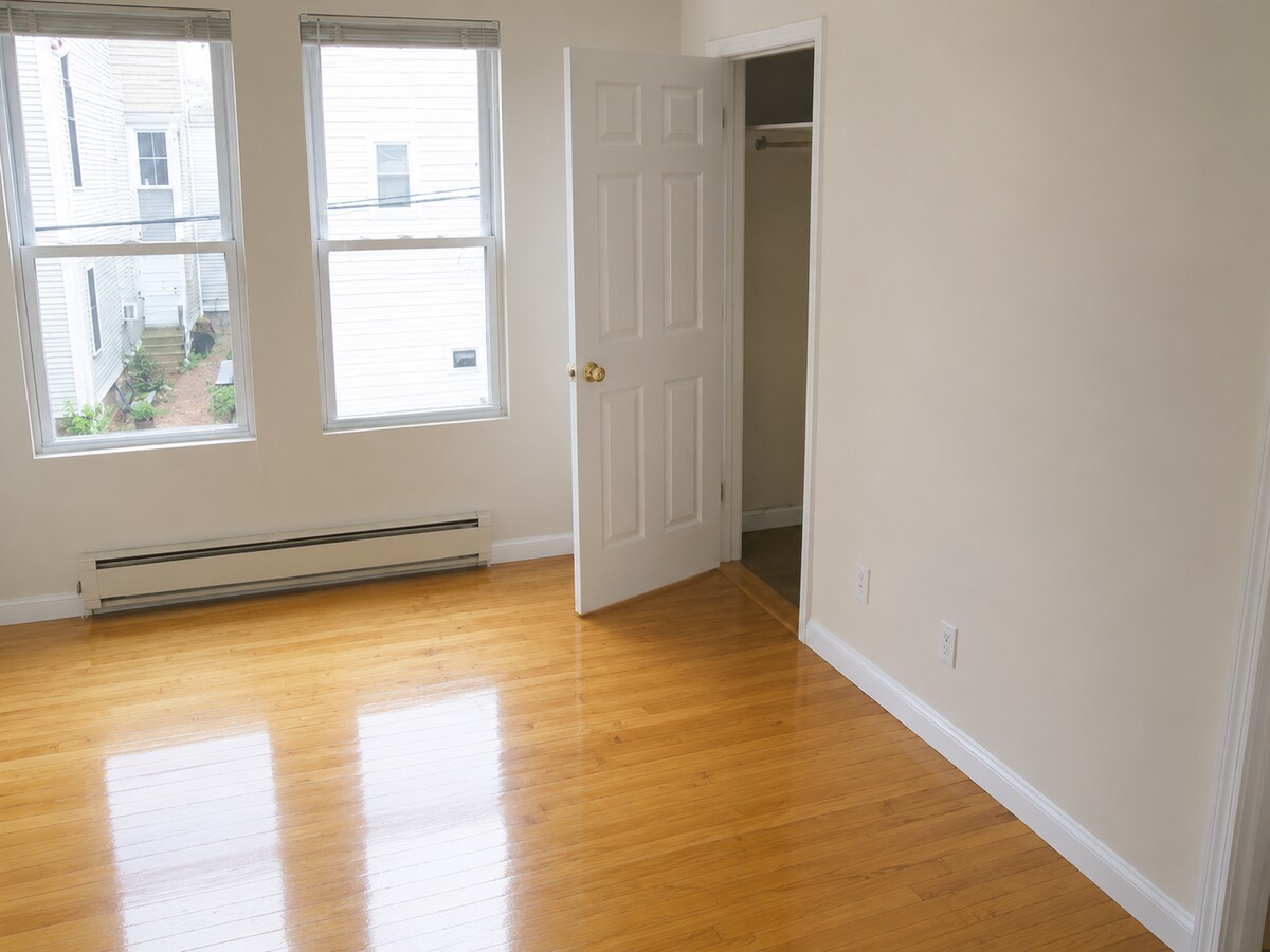 Photo - 235 Columbia St Unidad 4R
