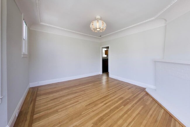 Photo - 608 Masonic Ave