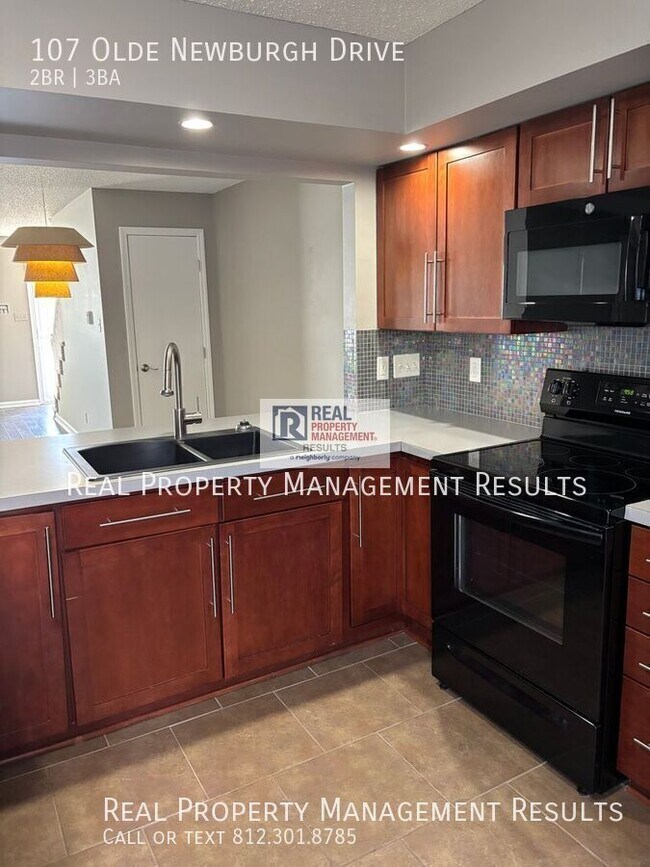 Photo - 107 Olde Newburgh Dr