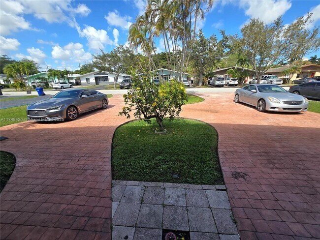 Photo - 812 SW 13th St Unit 812