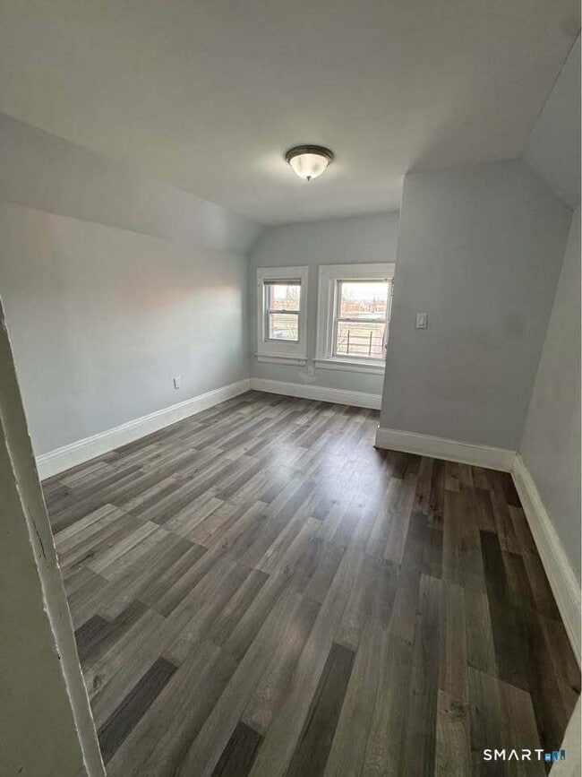 Photo - 178 Clarence St Unit 4