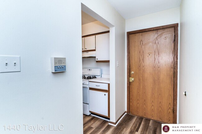 Photo - 1440 W Taylor St