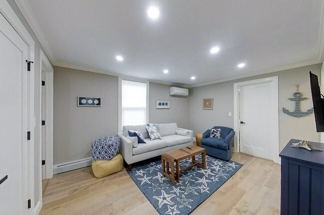 30 Prospect Hill St Unit 2