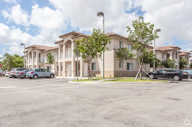 Palm West Apartments - Palm West Apartments