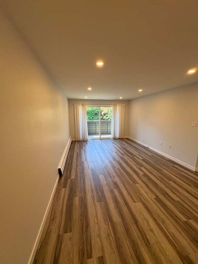 Photo - 2790 Cedar Hill Rd Unit 205
