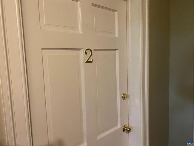 Photo - 415 2nd St NE