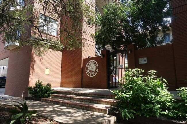 Photo - 106 E 30th St Unit 206