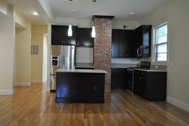 Photo - 34 Juniper St Unit 1