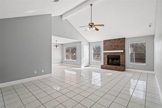 Photo - 16207 Parkway Dr