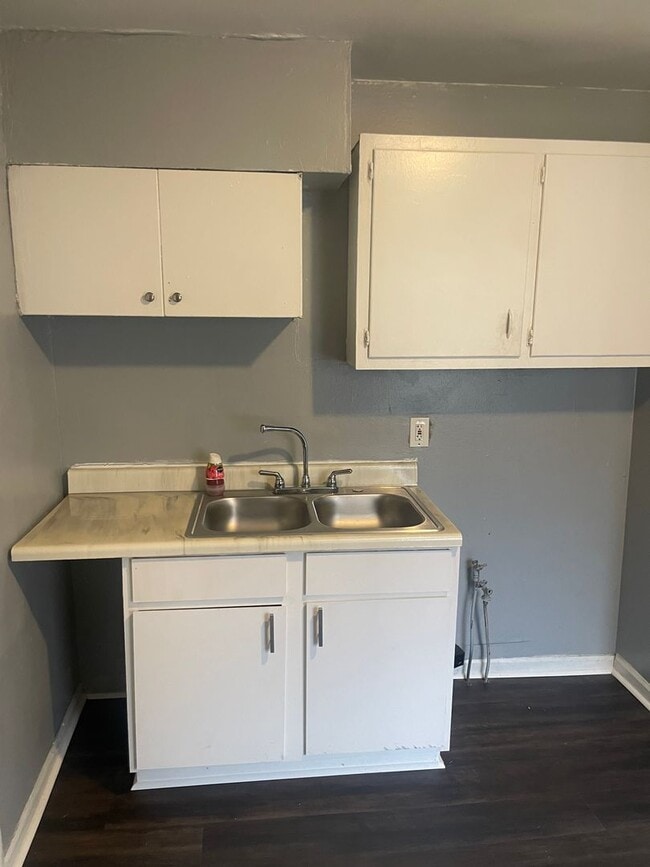 Photo - Cute Duplex in South Memphis