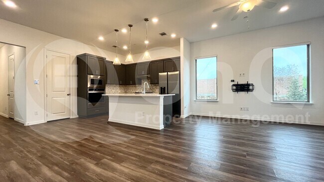 Photo - 7529 Regal Ln